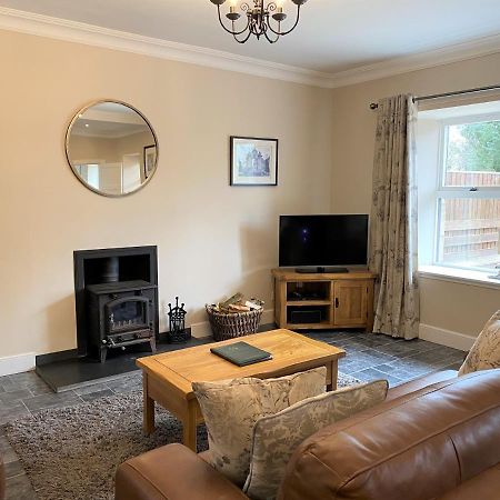 Cherry Blossom Cottage Cupar Buitenkant foto